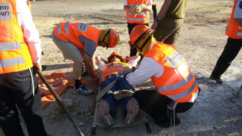צוות הקורס בתרגול