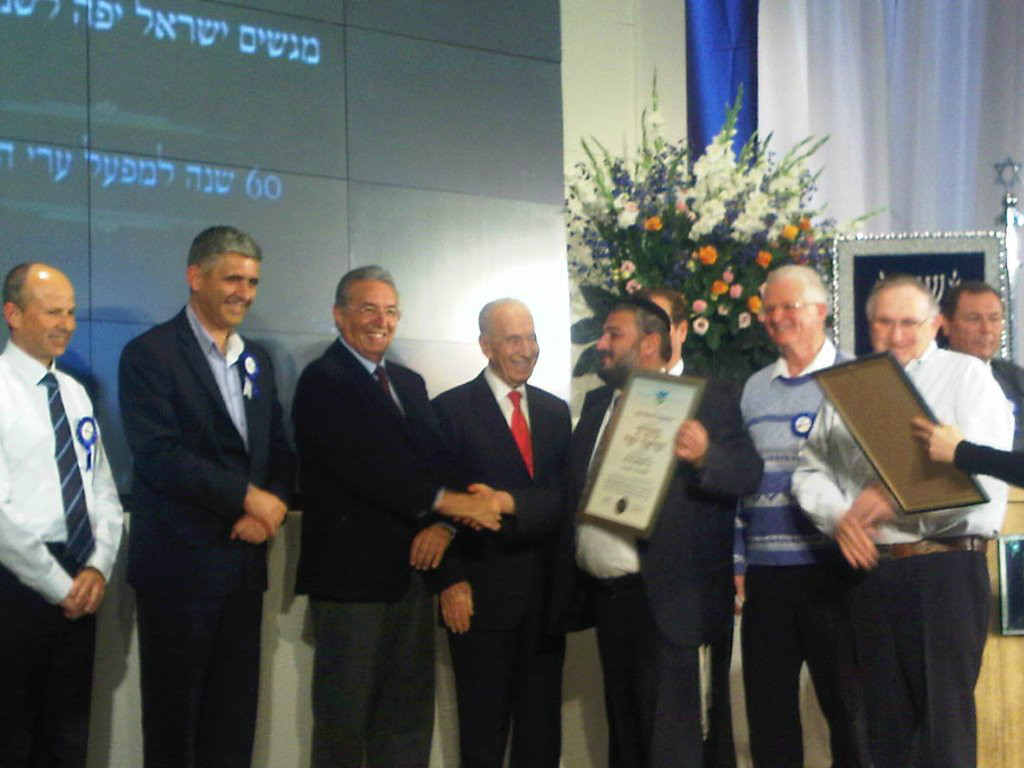 שמעון פרס ז"ל בביקורו בבית שמש